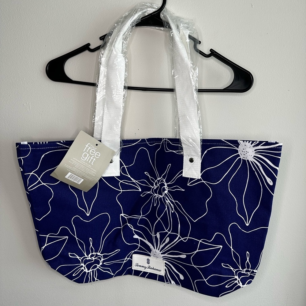 Tommy Bahama Blue Floral Hawaiian NWT Tote Canvas Bag Travel Reusable